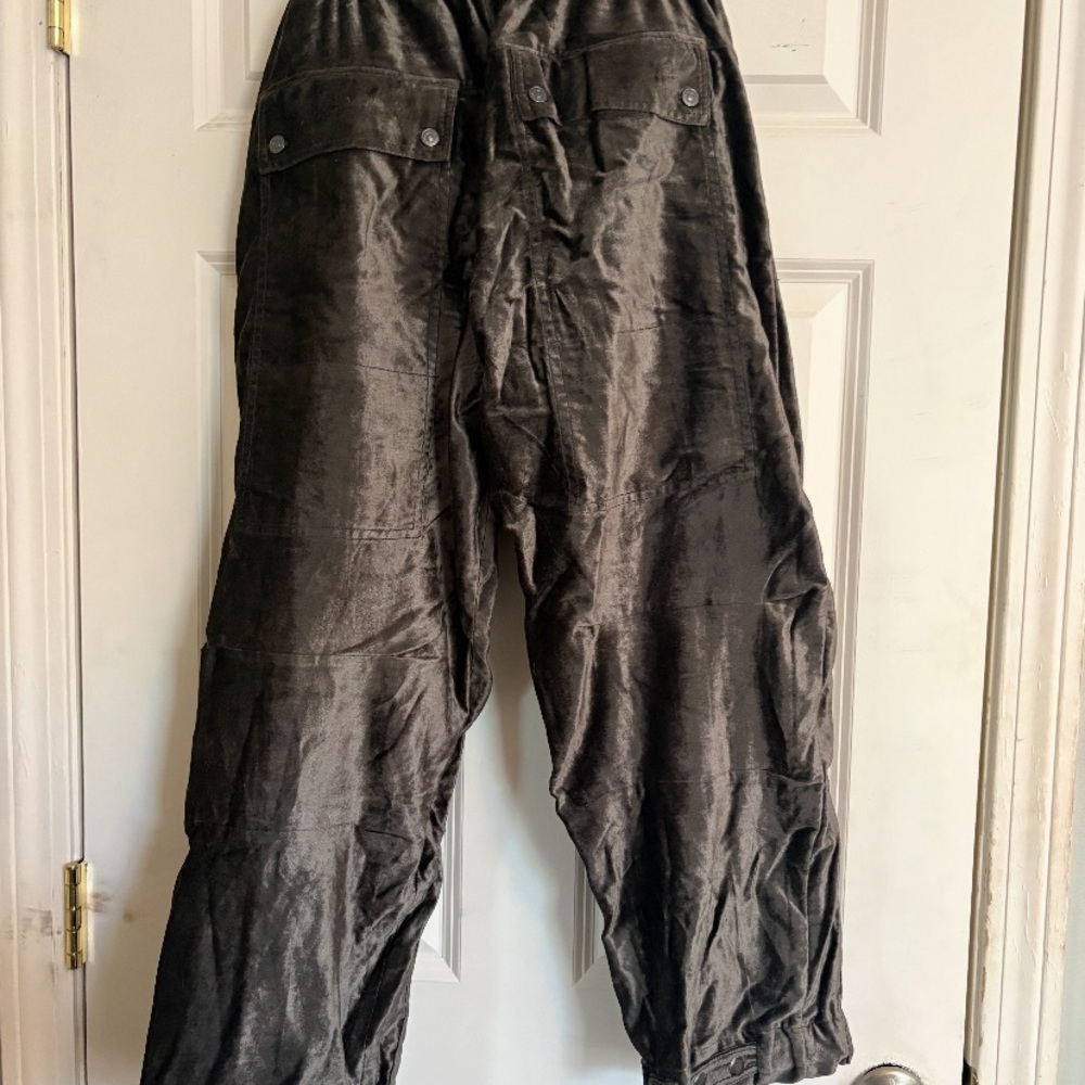 women’s  green Pants